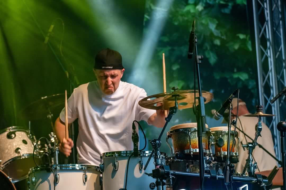 CONMÓR live performance