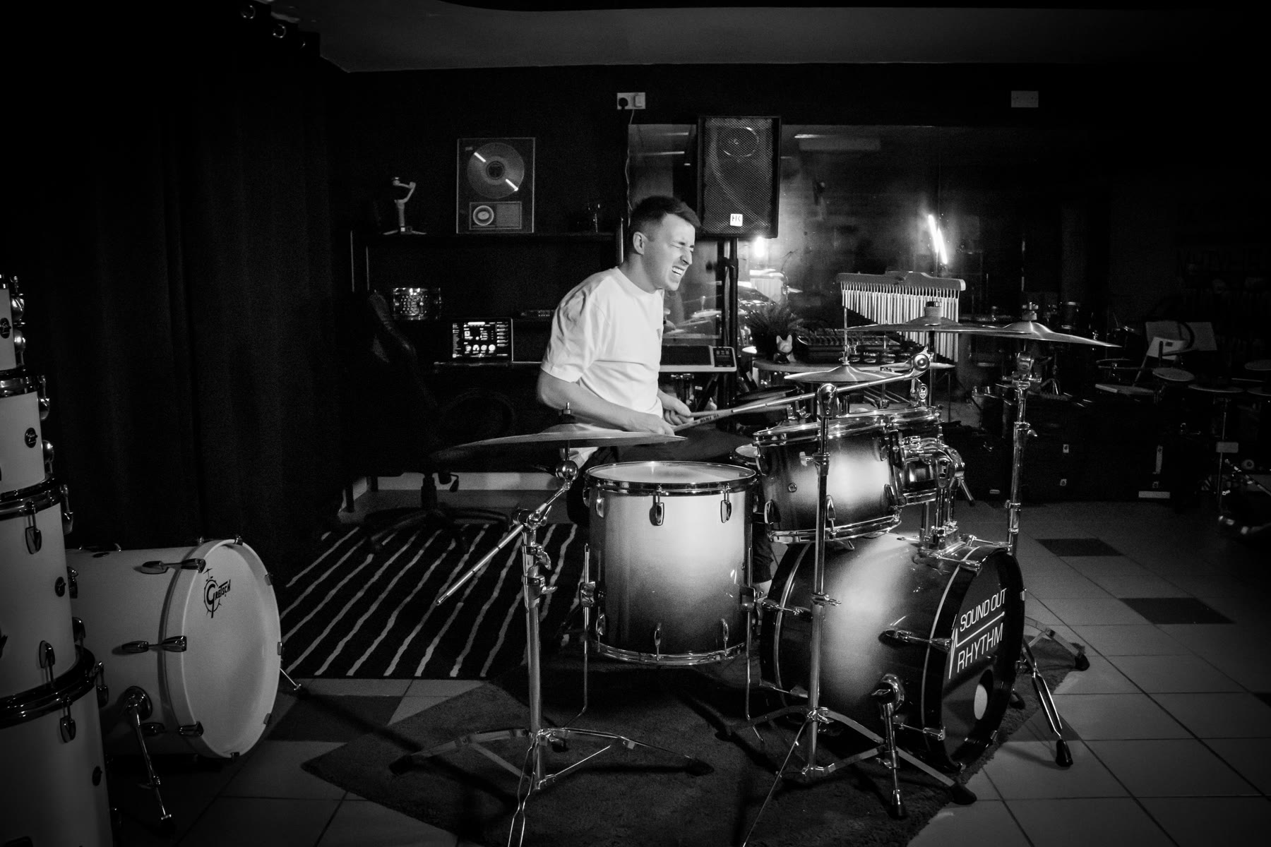 Session & Studio with CONMÓR